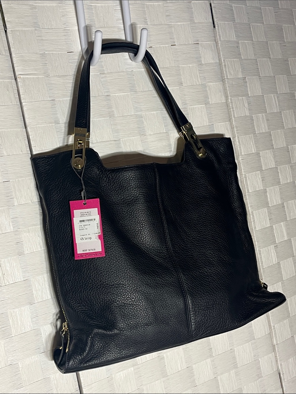Classy Black Pebbled Leather shoulder Bag Gold Hardware side  Zippers